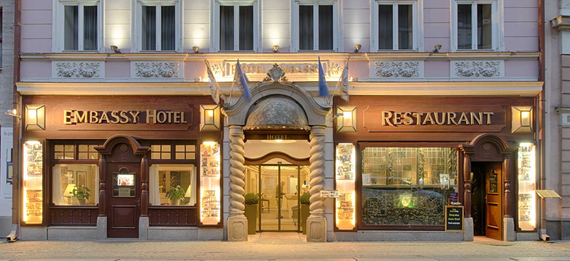 Hotel Embassy